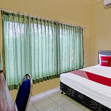 Hotel Oyo 91572 Kost Esklusif Barokah à Pasuruan Extérieur photo